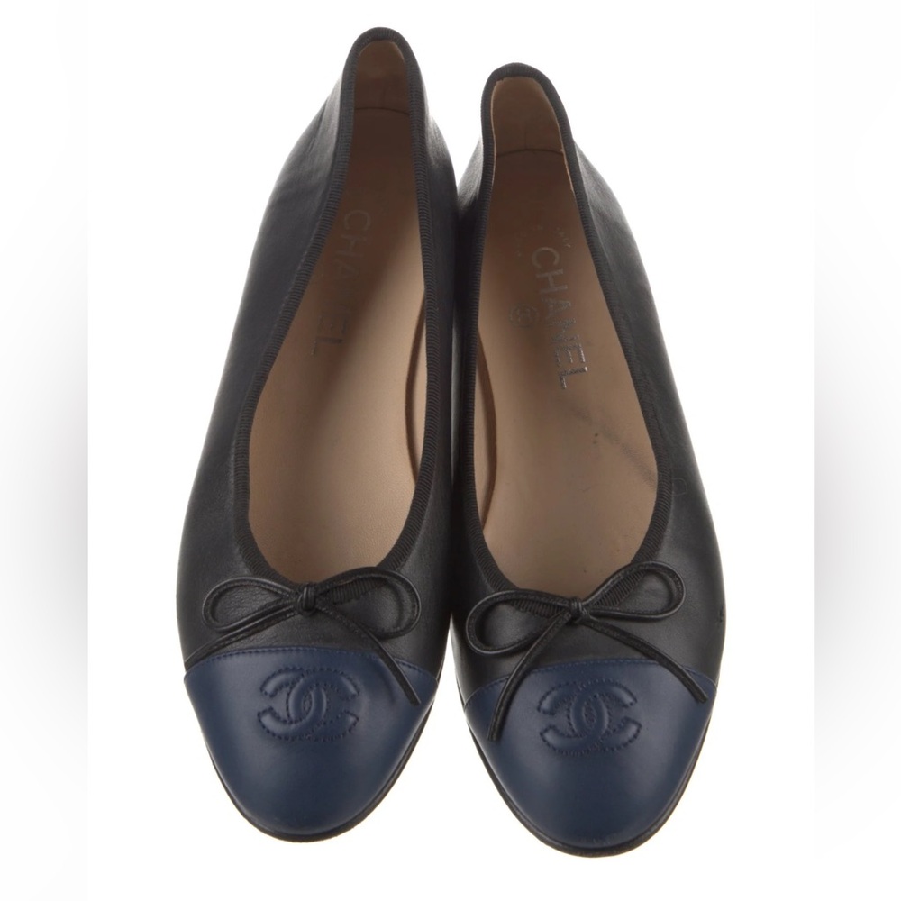 Chanel navy and black flats 38.5 / US 7.5 - Picture 2 of 8